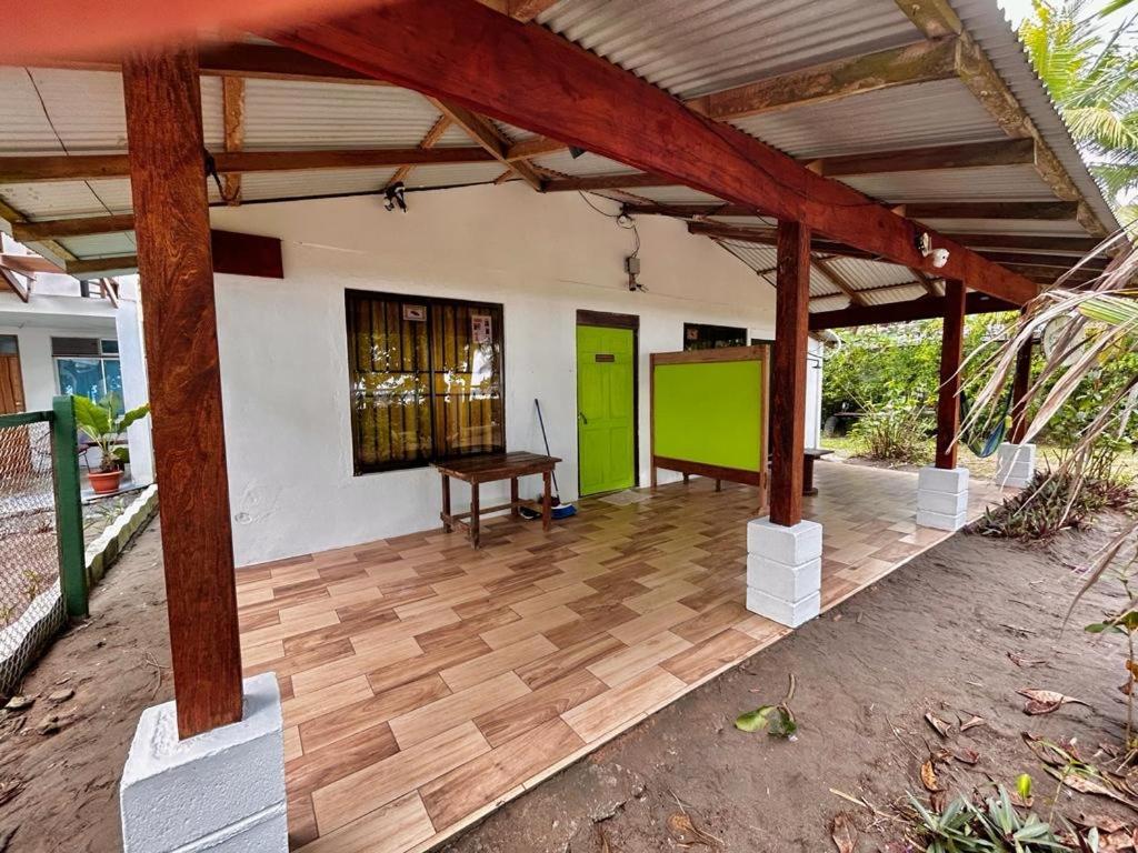 Casa Turtle Bogue Hotell Tortuguero Eksteriør bilde
